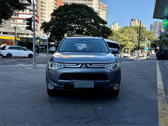 MITSUBISHI OUTLANDER 2.0 16V GASOLINA 4P AUTOMÁTICO MITSUBISHI OUTLANDER 2.0 16V GASOLINA 4P AUTOMÁTICO